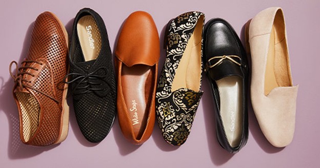 یکی از نکات مهم در راهنمای خرید کفش کالج زنانه رنگ آن است.