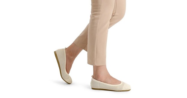 معایب پوشیدن کفش تخت