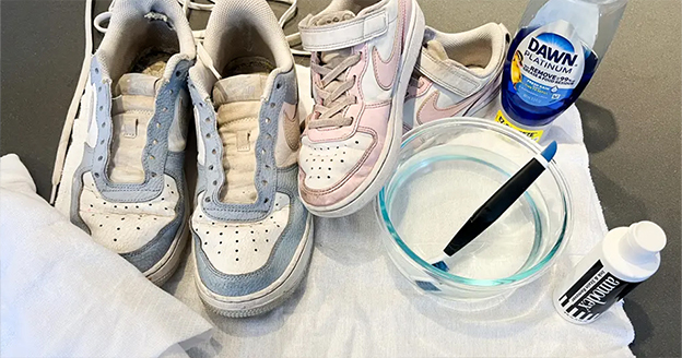 Removing yellowing from shoes using shampoo