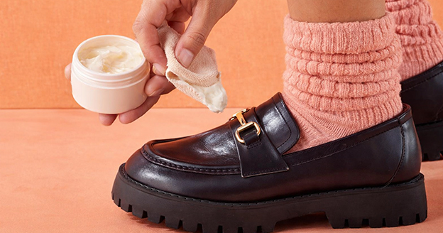 How to soften leather shoes